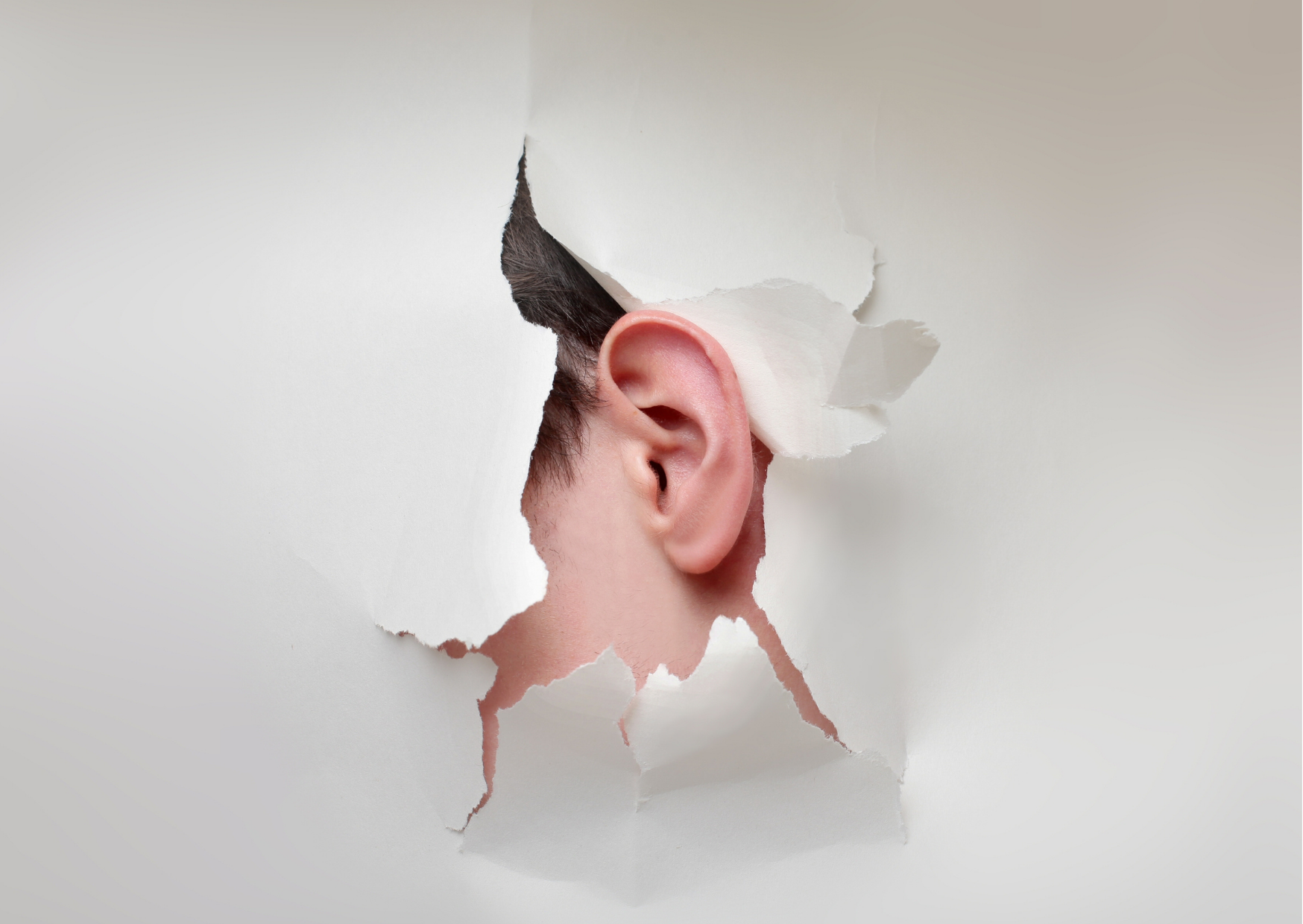 Perda auditiva unilateral: por que é importante ouvir com as duas orelhas?